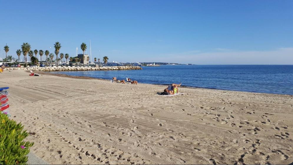 Spacieux Studio A Golfe Juan 2 Minutes Des Plages Валлоріс Екстер'єр фото