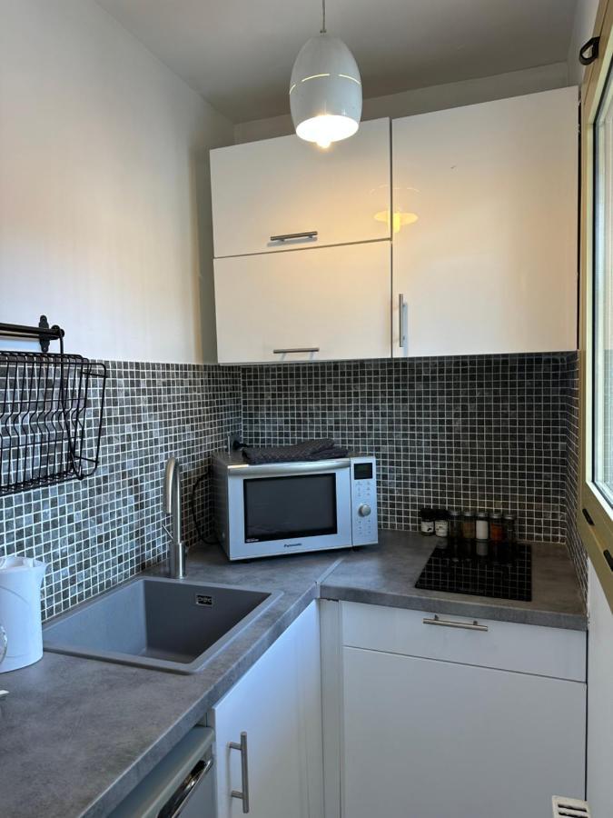Spacieux Studio A Golfe Juan 2 Minutes Des Plages Валлоріс Екстер'єр фото