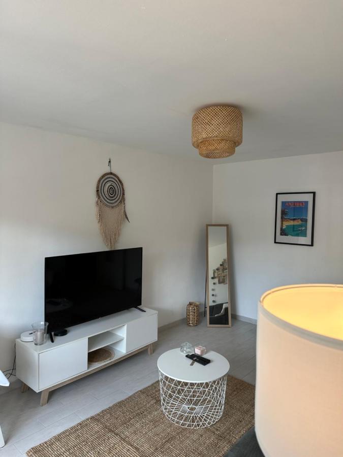 Spacieux Studio A Golfe Juan 2 Minutes Des Plages Валлоріс Екстер'єр фото